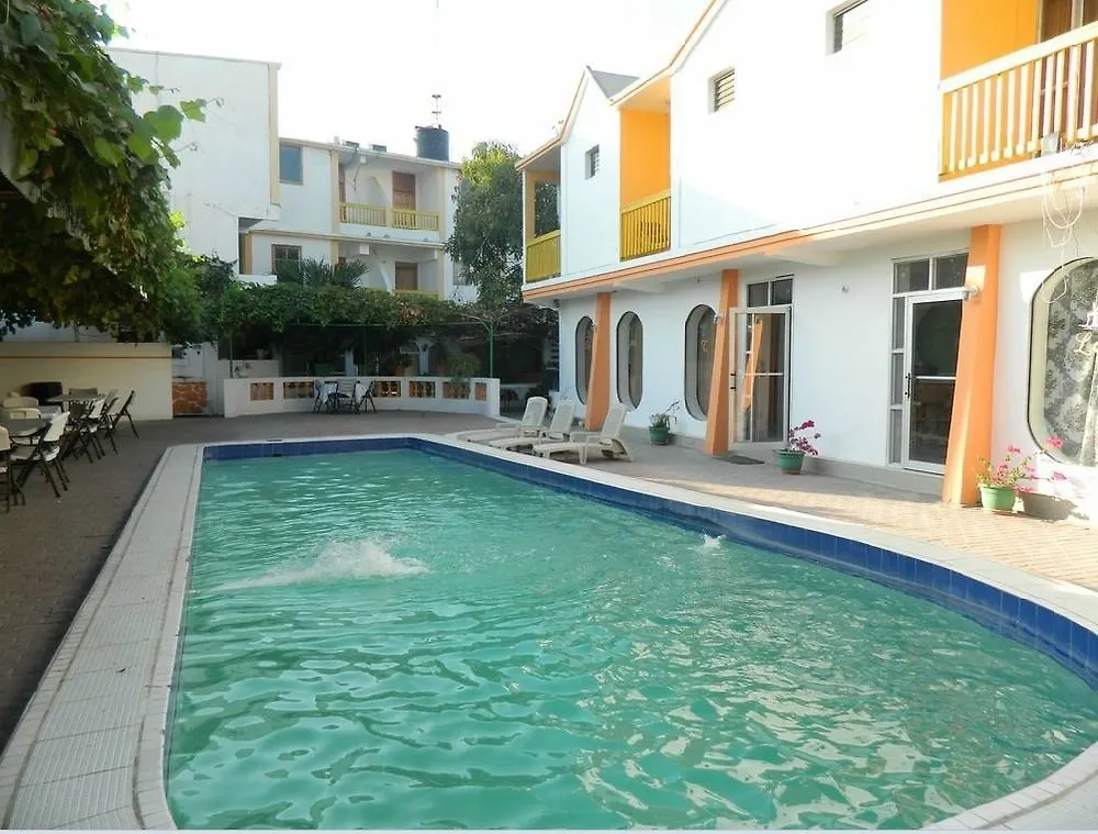 Le Gou-T Hotel S.A. contacts