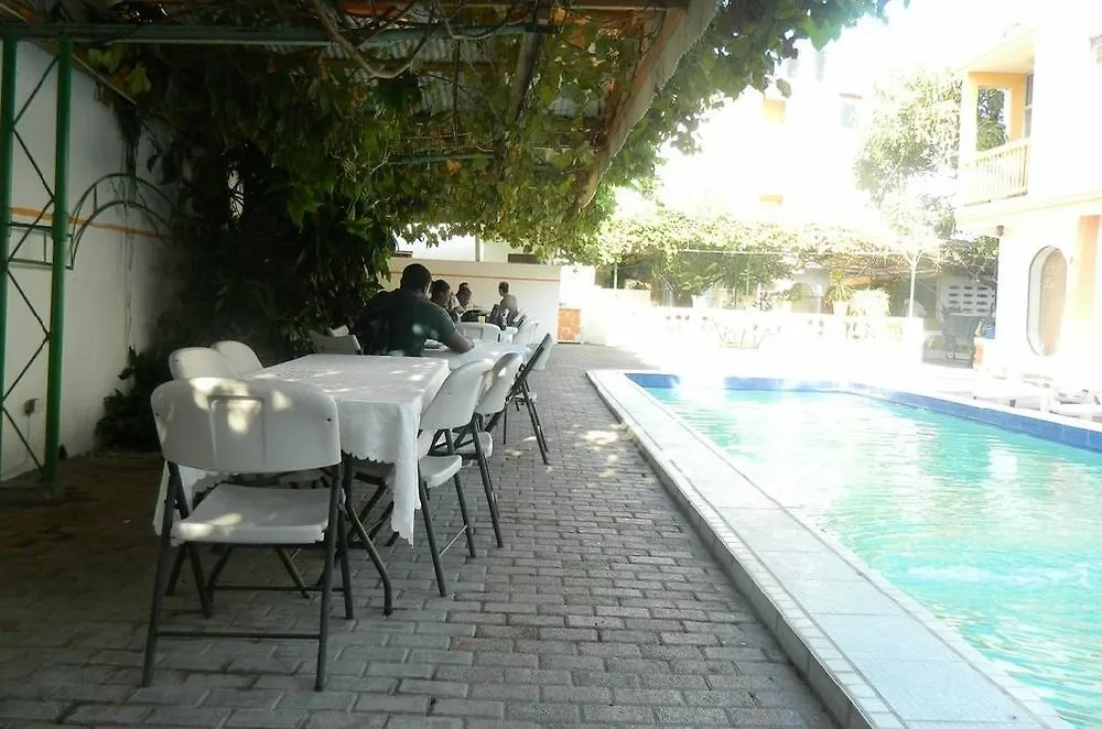 Le Gou-T Hotel S.A. Saint-Marc